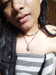 SweetTsAngel webcam model stream image