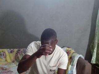 Tairon Tuck webcam model stream image