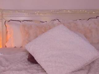 Mary Harris webcam model stream image