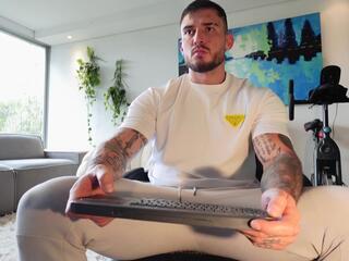 Dimitri Sullivan webcam model stream image