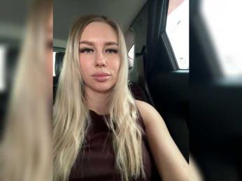 Lovensesgirl webcam model stream image