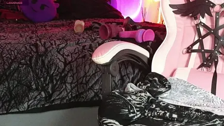 Devil_s_bride webcam stripchat model stream image