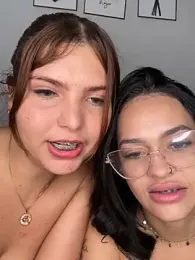 melyssaa23 webcam stripchat model stream image