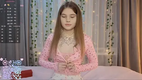 CarolinePepper webcam model stream image