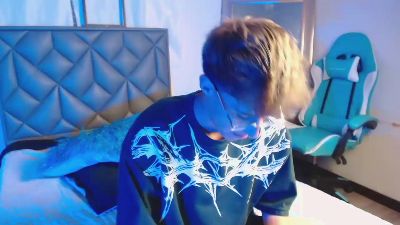 Adam_foxs webcam model stream image