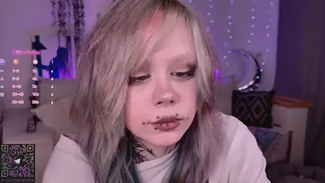 Lollyshy webcam model stream image