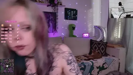 Lollyshy webcam model stream image