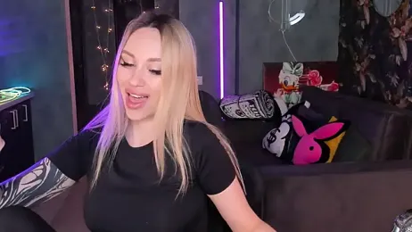 Blckmirrorr webcam model stream image