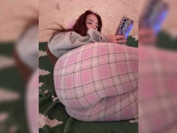 LittleDelora webcam model stream image