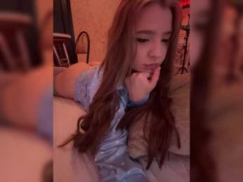 LittleDelora webcam bongacams model stream image