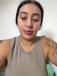 Hannahoff webcam model stream image