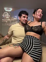 Sexandfire webcam model stream image