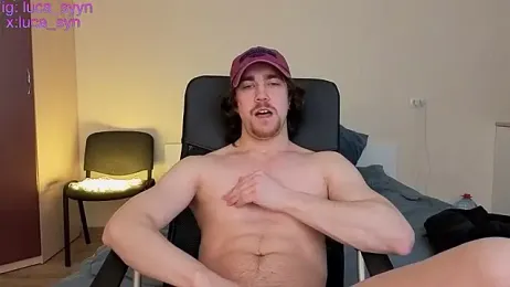 luca_syn webcam model stream image