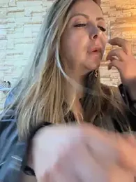 _Abril-Office1 webcam model stream image