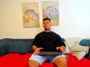 straight__friends webcam model stream image