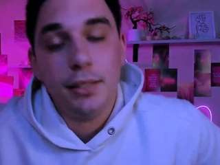 thomas-crow webcam camsoda model stream image