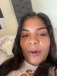 Indiazinhax webcam model stream image