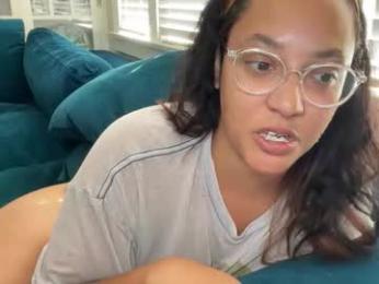 dreamyriri webcam model stream image