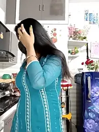 Kaur_Simran_01 webcam stripchat model stream image