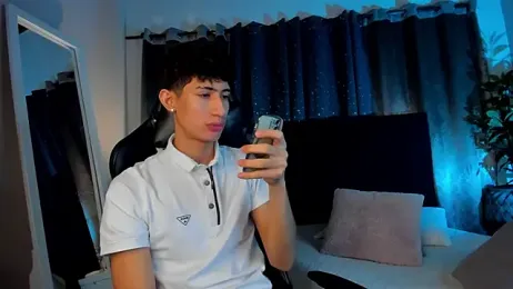 NovaaWheler webcam model stream image