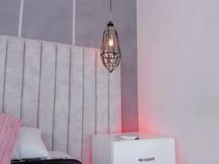 my-friends-mom webcam camsoda model stream image