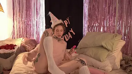 ifuckingtoy_ webcam model stream image