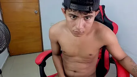 darknigthx webcam model stream image