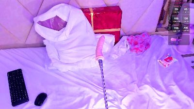 LunaPleasure webcam model stream image