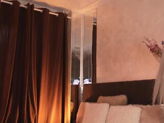 Crystal Chanel webcam model stream image