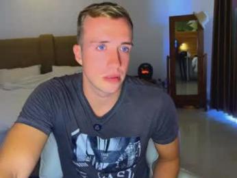 tommy_cumfinger webcam model stream image