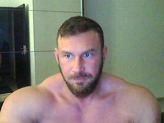 Kevin Muscle webcam model stream image
