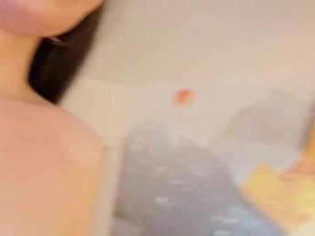 MilaYumi webcam bongacams model stream image