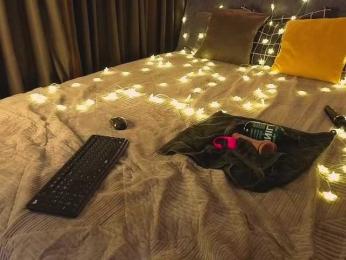 MilaYumi webcam bongacams model stream image