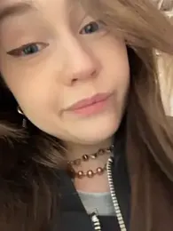 Peachy_Dream webcam model stream image