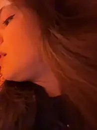 Peachy_Dream webcam model stream image