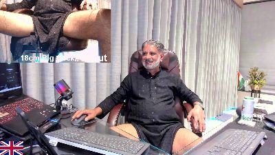 OnlineBossUK webcam model stream image