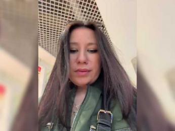 -Lune webcam bongacams model stream image