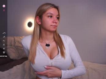 margarethowell webcam chaturbate model stream image