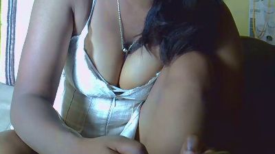 Crystal_bella webcam model stream image