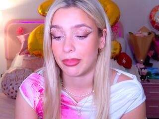 Maci Reynolds webcam model stream image