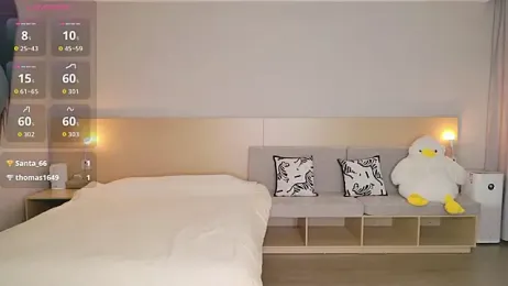 Lucky-baby webcam model stream image