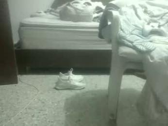 skanky_little_dolls webcam model stream image