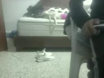 skanky_little_dolls webcam model stream image