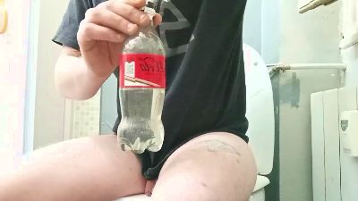 Hugedoee04 webcam cam4 model stream image