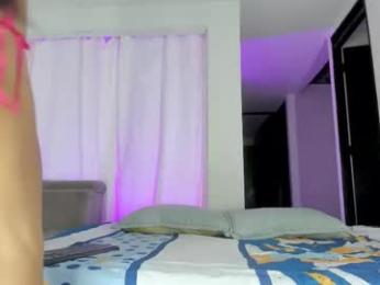 issalovexxx webcam model stream image