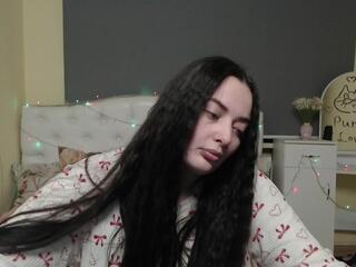 Milana Ora webcam model stream image