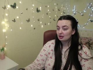 Milana Ora webcam model stream image