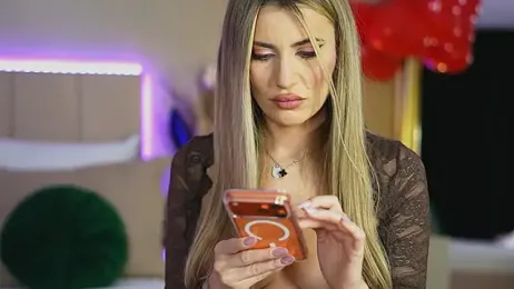 EvellineClaire webcam model stream image