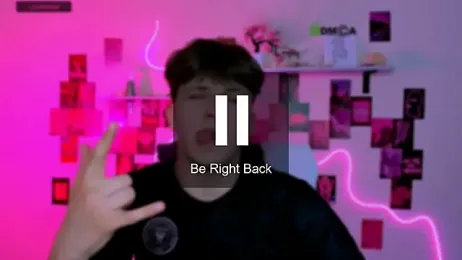 travis_wolf_ webcam model stream image