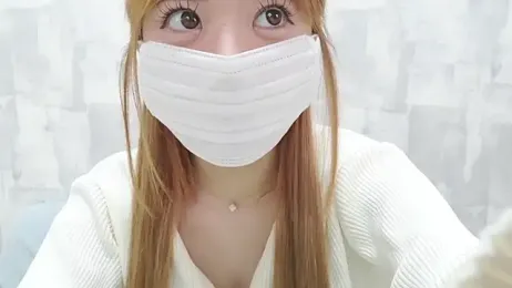 momo_love_ webcam model stream image